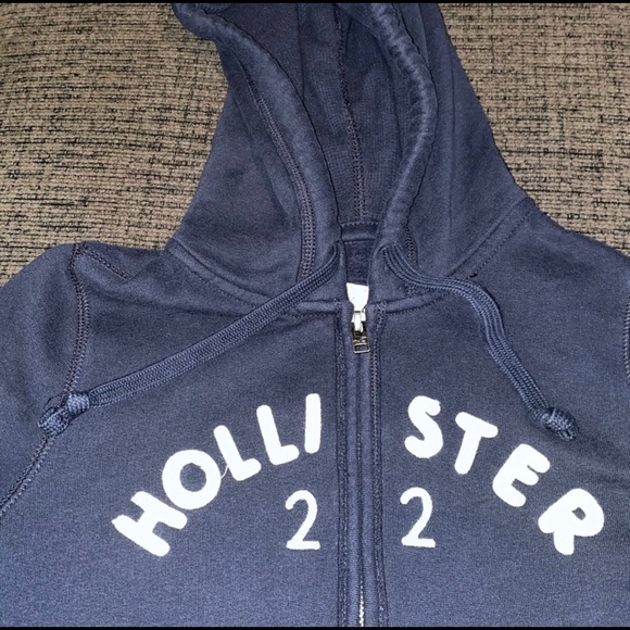 Hollister full size size - Picture 3 of 5